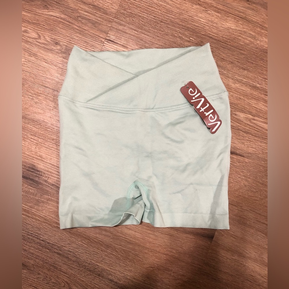 NWT XS Bike/Compression Shorts
